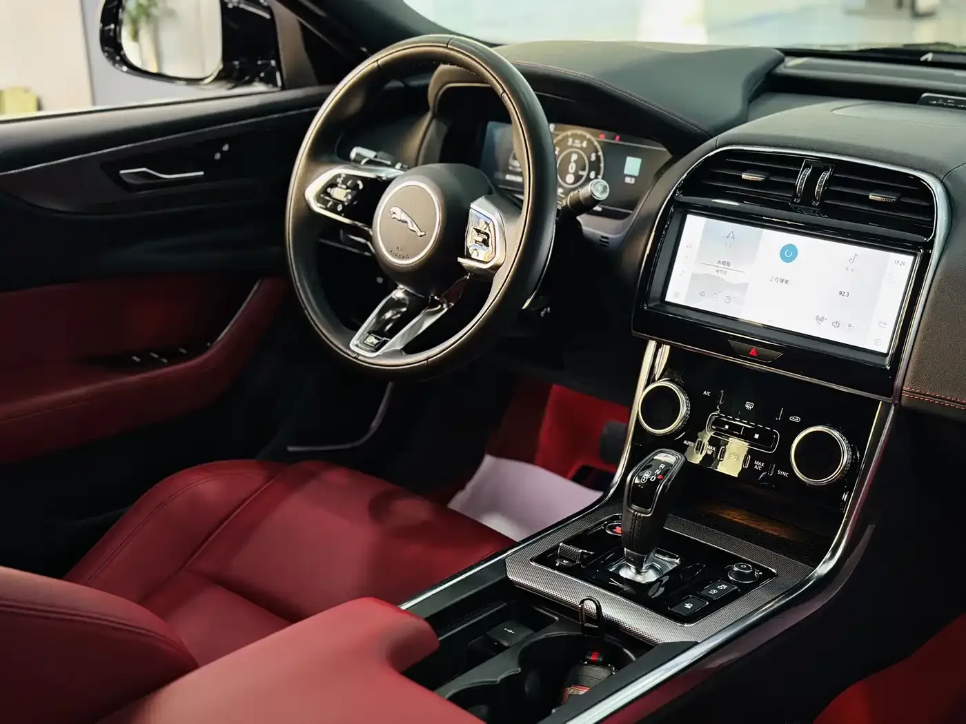 Jaguar Jaguar XEL 2021 2.0T 250PS R-DYNAMIC S Progressive Sport Edition — Фото автомобиля 15