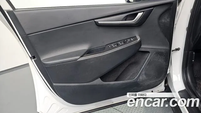 Kia EV6 — Фото автомобиля 13