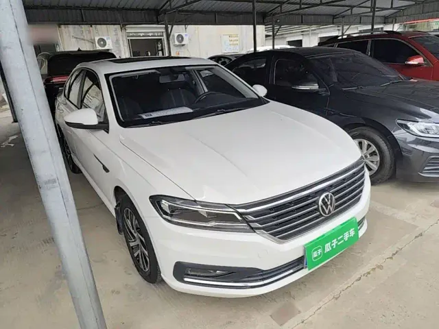 Volkswagen Lavida — Фото автомобиля 3