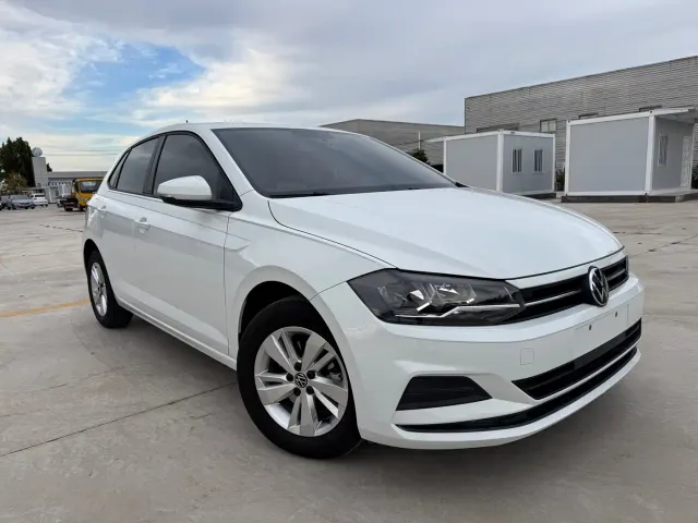 Volkswagen Polo — Фото автомобиля 3