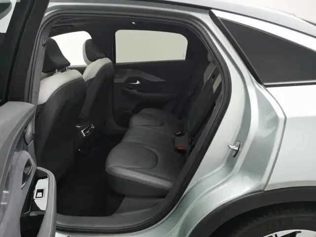 ARCFOX Arcfox Alpha S 2021 708S+ 160kW — Фото автомобиля 15