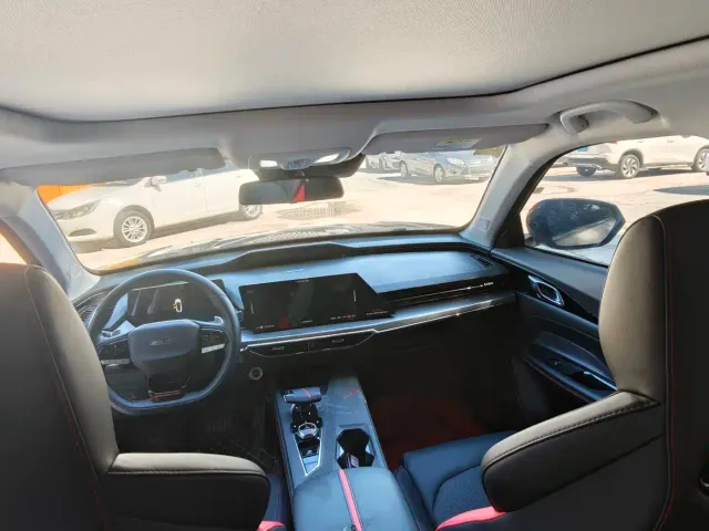 Changan Z6 — Фото автомобиля 6