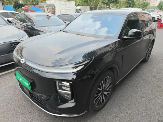 Фотография автомобиля — Changan Qiyuan Q07