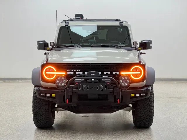 Ford Bronco — Фото автомобиля 2