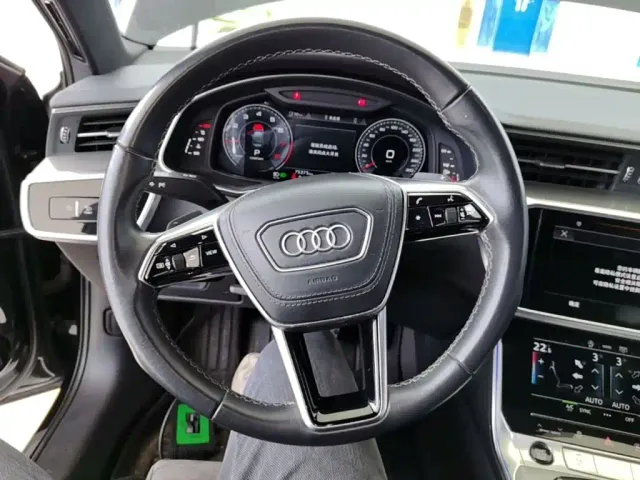 Audi A6L — Фото автомобиля 10