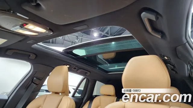 Volvo V60 — Фото автомобиля 24
