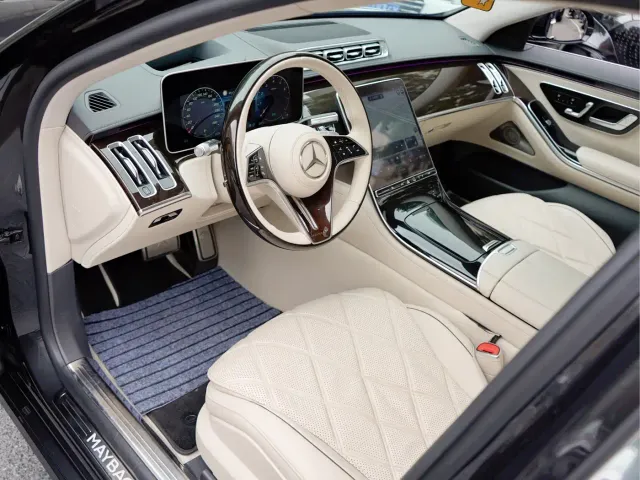 Mercedes-Benz Maybach S-Class — Фото автомобиля 11