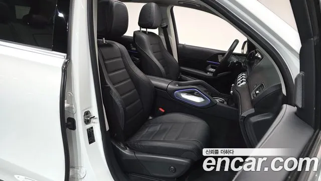 Mercedes-Benz GLE-Class — Фото автомобиля 10