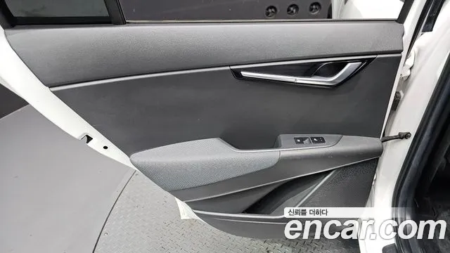Kia Niro The All New — Фото автомобиля 14