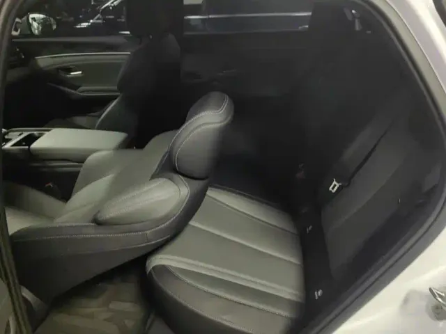 BYD Qin L — Фото автомобиля 11