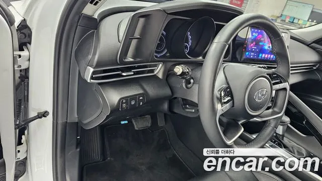 Hyundai Avante CN7 — Фото автомобиля 23
