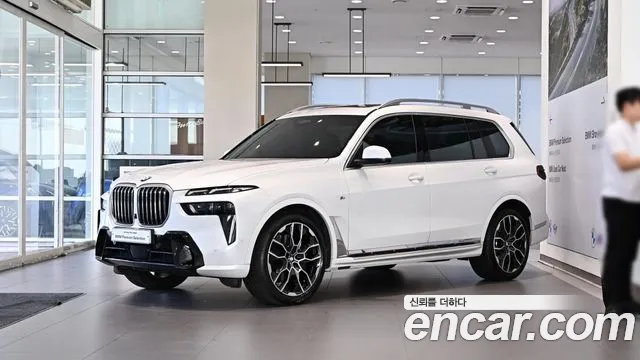 Фотография автомобиля — BMW X7 G07