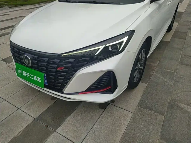 Changan Eado — Фото автомобиля 23