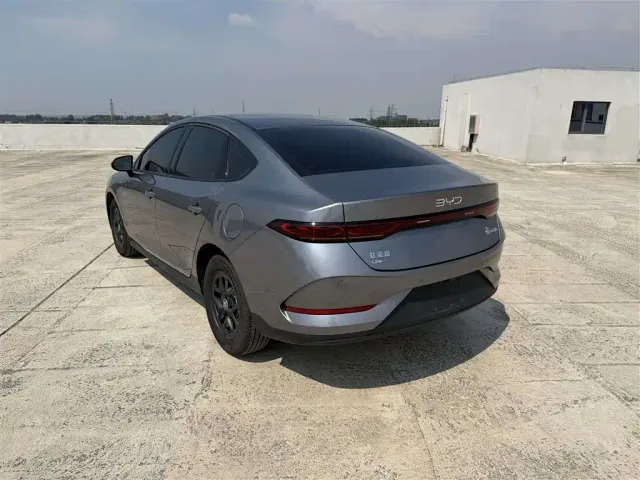 BYD Qin PLUS — Фото автомобиля 6