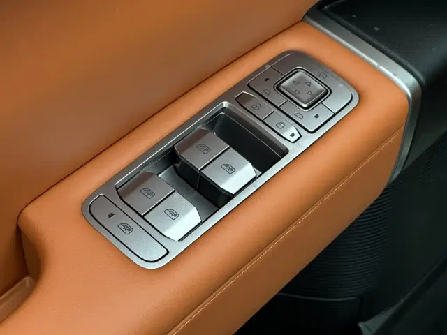 BYD FangChengBao Titanium 7 — Фото автомобиля 21