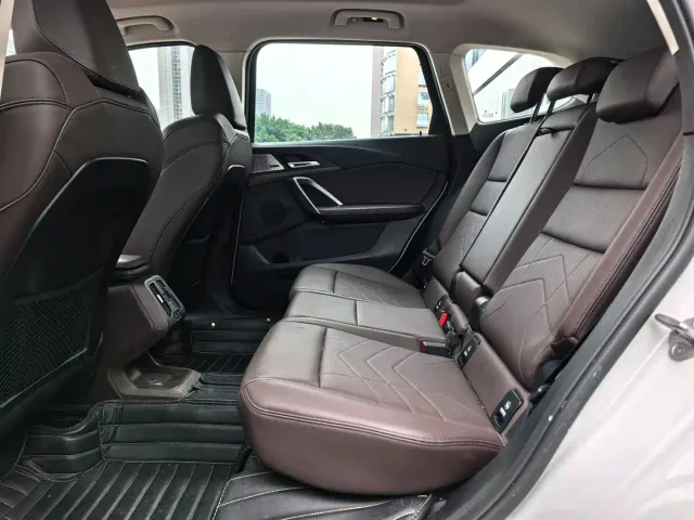 BMW X1 — Фото автомобиля 12