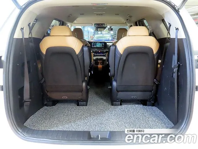 Kia Carnival 4th Gen — Фото автомобиля 16