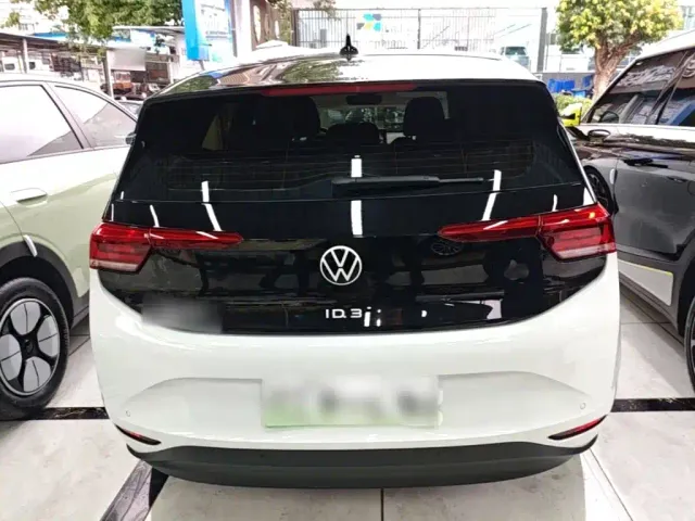 Volkswagen ID.3 — Фото автомобиля 5