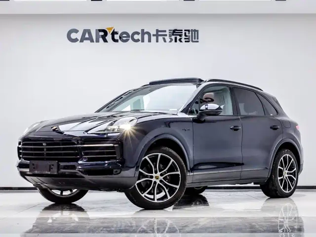 Фотография автомобиля — Porsche Cayenne