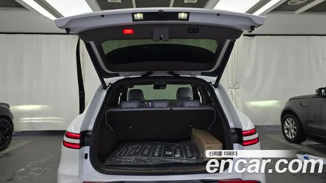 Genesis GV70 2.5T Бензин AWD — Фото автомобиля 18