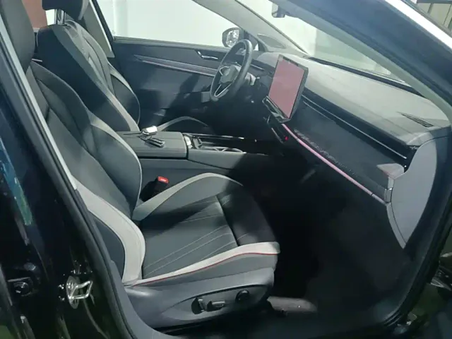 Volkswagen ID.7 Vizzion — Фото автомобиля 24