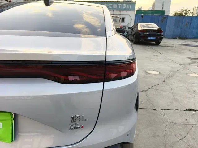 BYD Han L — Фото автомобиля 7
