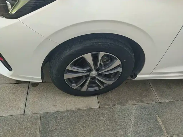 Changan Eado — Фото автомобиля 22