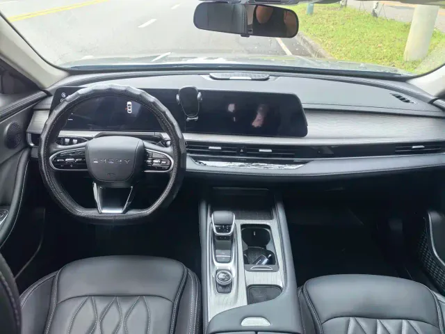 Chery Arrizo 8 — Фото автомобиля 5