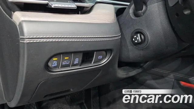 Genesis G90 Бензин 3.5 турбо AWD — Фото автомобиля 12