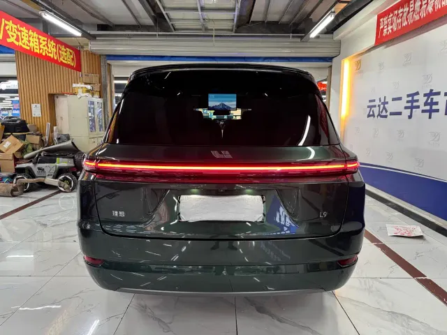 Li Auto L9 — Фото автомобиля 7