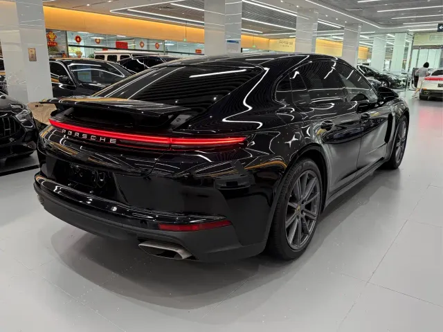 Porsche Panamera — Фото автомобиля 6