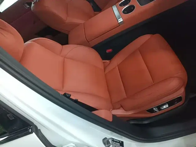 Li Auto L7 — Фото автомобиля 24