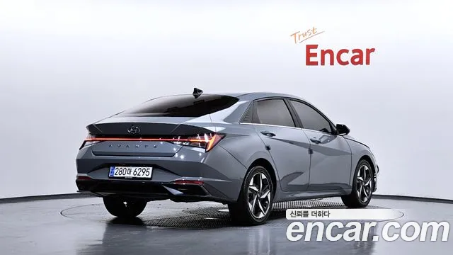 Hyundai AVANTE Avante (CN7) — Фото автомобиля 2