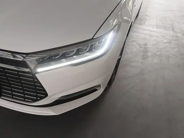 BYD Qin — Фото автомобиля 23