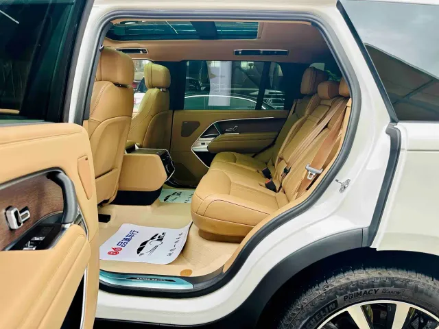 Land Rover Range Rover — Фото автомобиля 7