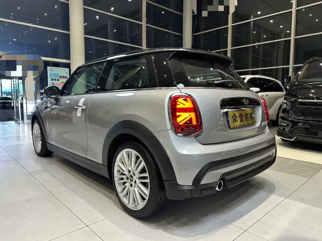 MINI Hatch — Фото автомобиля 5