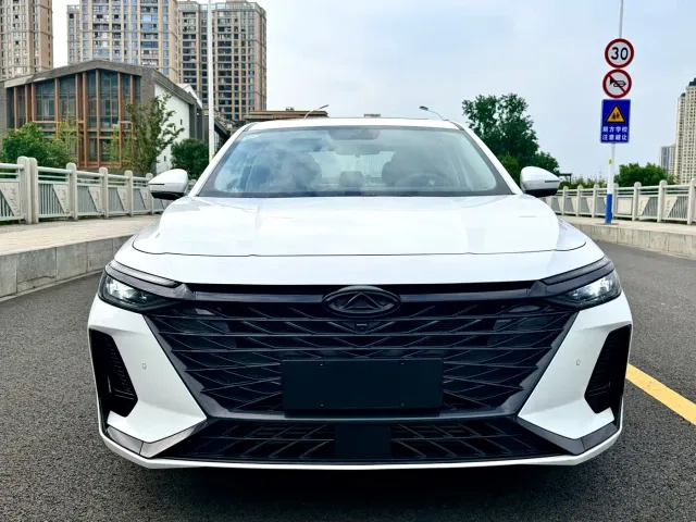 Chery Arrizo 8 — Фото автомобиля 2