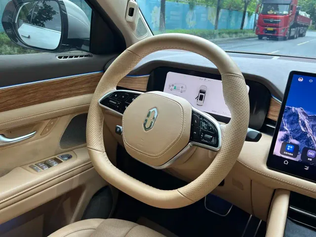 Aito M7 — Фото автомобиля 16
