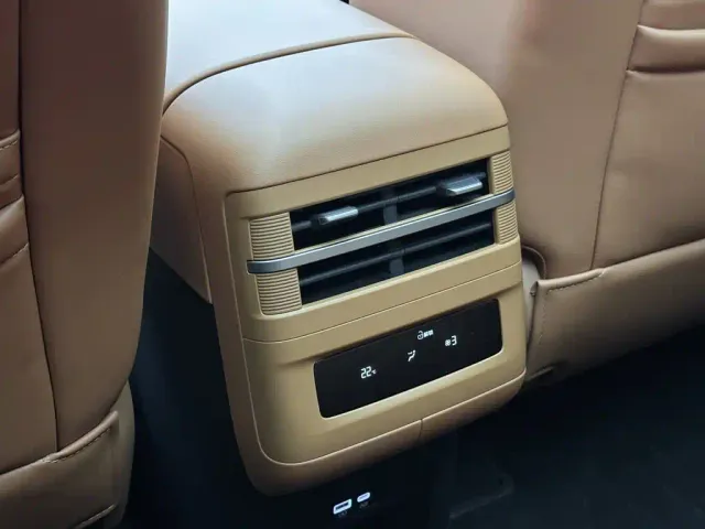 BYD FangChengBao Titanium 7 — Фото автомобиля 25