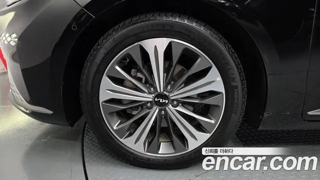 Kia K8 Hybrid — Фото автомобиля 5