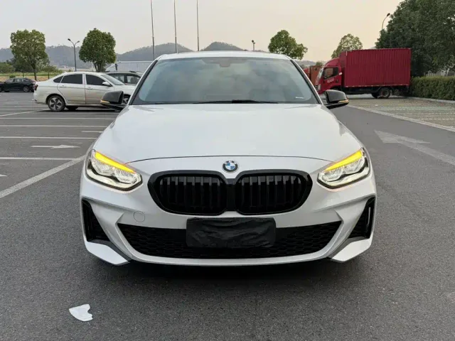 BMW 1 Series — Фото автомобиля 2