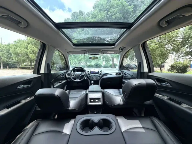 Chevrolet Equinox — Фото автомобиля 8