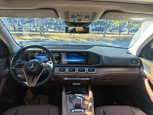 Mercedes-Benz GLE-Class — Фото автомобиля 10