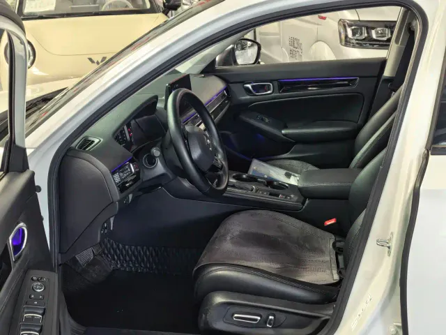 Honda Civic — Фото автомобиля 2