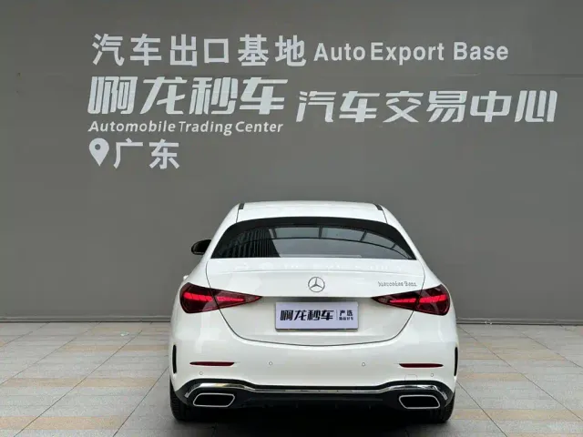 Mercedes-Benz C-Class — Фото автомобиля 4
