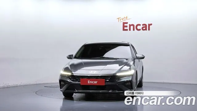 Hyundai Avante — Фото автомобиля 3