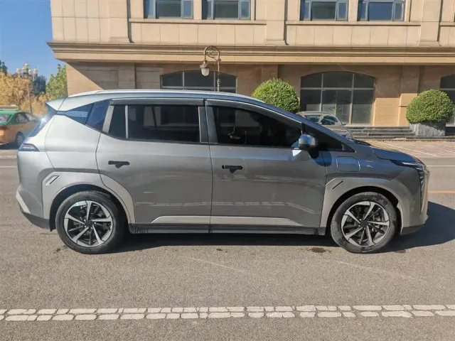 GAC Aion Y — Фото автомобиля 8