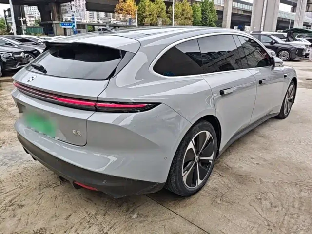 Nio ET5 Touring — Фото автомобиля 6