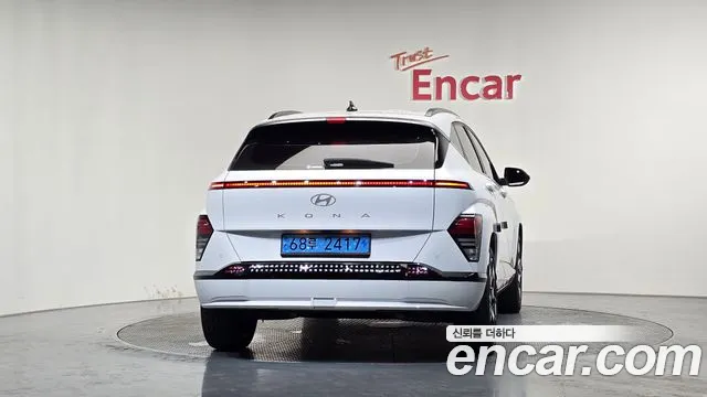 Hyundai Kona — Фото автомобиля 4