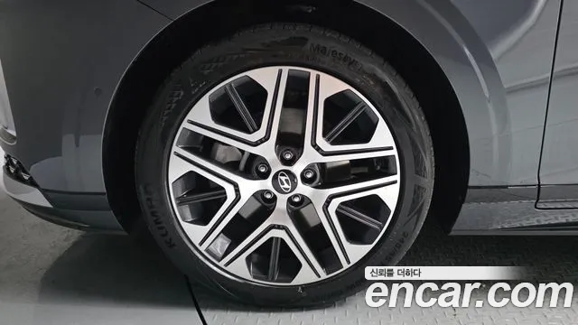 Hyundai Grandeur Grandeur (GN7) 2.5 Бензин 2WD — Фото автомобиля 5